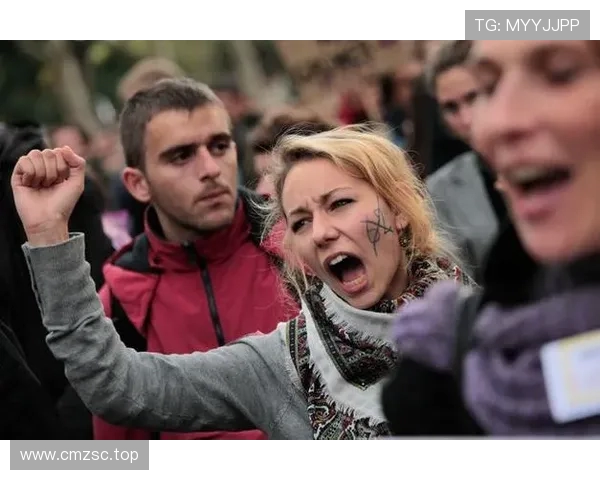 全法国为大巴黎呐喊助威唯独这一方显得格外冷静